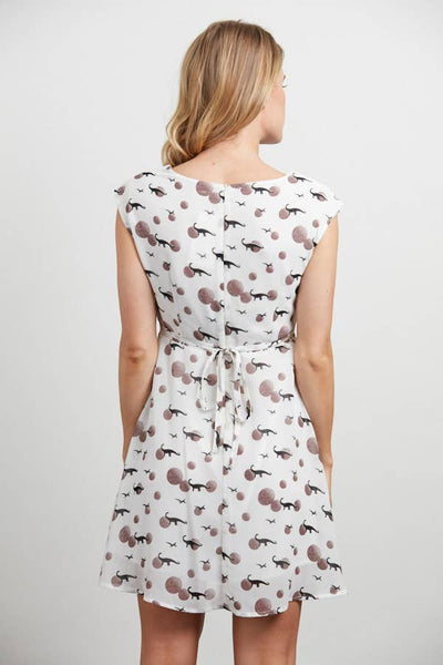 White dress Dinosaur Planets