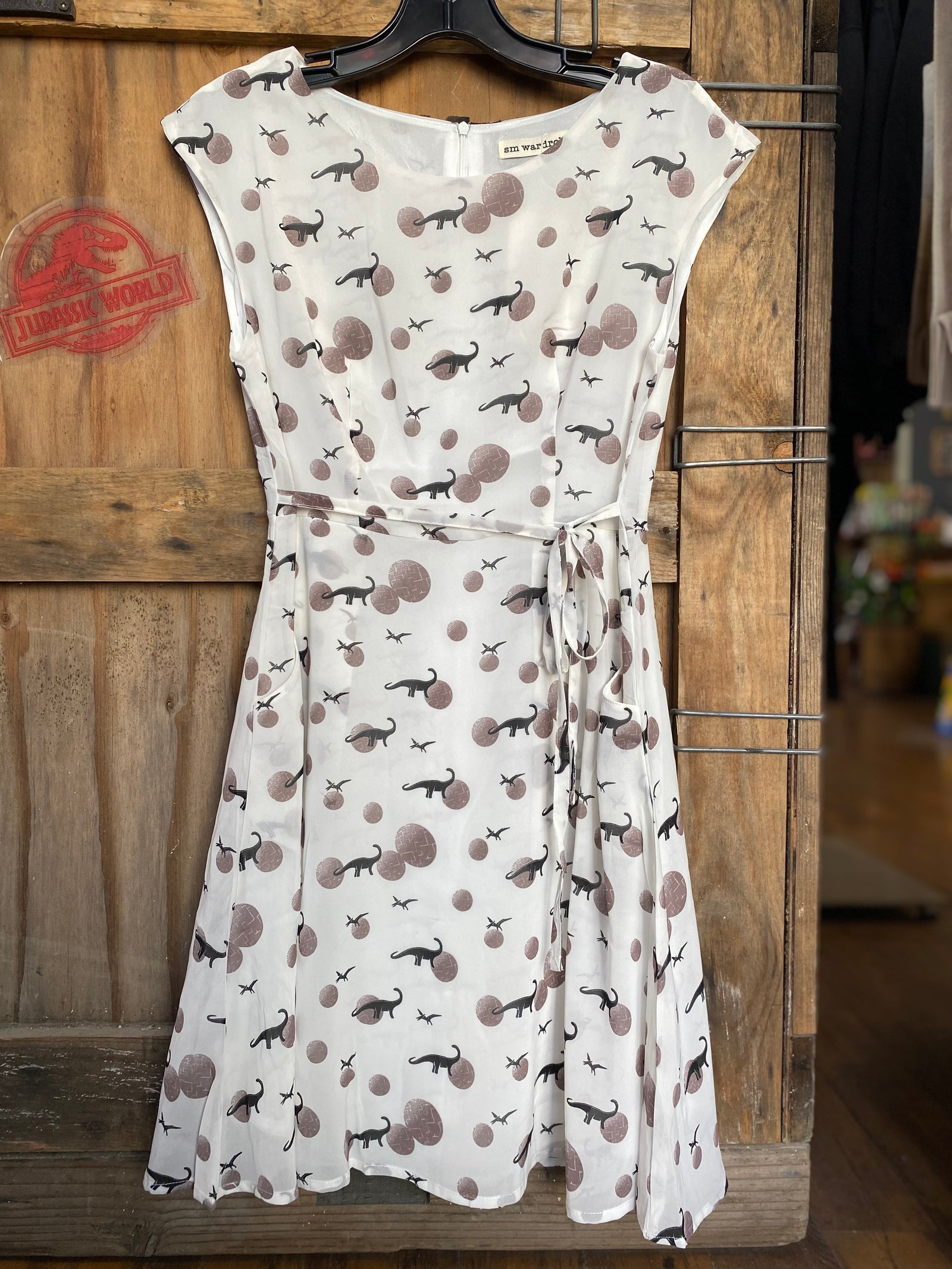 White dress Dinosaur Planets