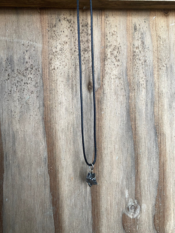 Meteorite necklace - Dino Lab Inc